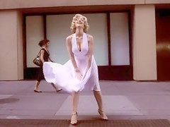 Marilyn Monroe lookalike in street upskirt episode