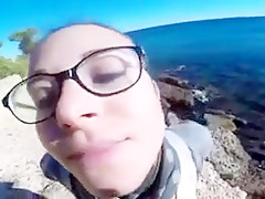 Small crique discrete