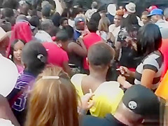 It's the music that makes her wish to piddle