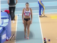Lengthy jump chick with a great booty in spandex