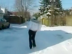 Sexy Legal Age Teenager Fellatio Outdoor in Winter