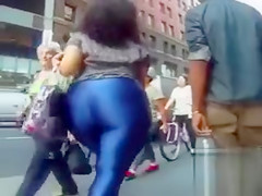 Lalin Girl woman with a gigantic wazoo cruises the town