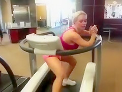 Flawless sweetheart working out her glamorous ass