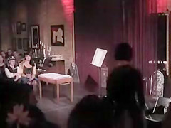 Kinky Hidden Clip Sexy Beauty Giving Gazoo Show