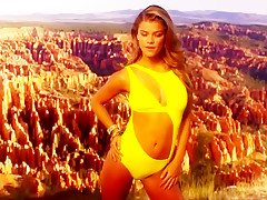 Lascivious non-professional Bikini, Celebrities sex episode