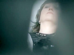 Voyeur spies woman in gynecologist office