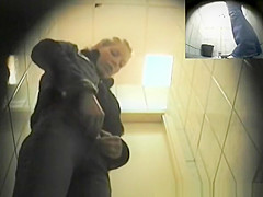 Blond gal in taut jeans panties peeing