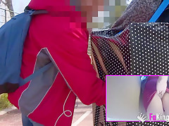 Incel hunters! Vivi lets everybody in college to finger her