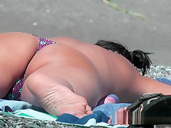 Accidental Nudity On The Beach Recent Nudist Exposed Beach Episode