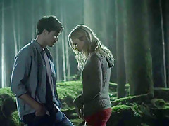 C.C. Sheffield. Sharon Hinnedael - 'Embrace of the Vampire'