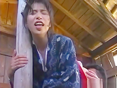 Horny Wench Seduces A Worker And Bonks Him On The Spot