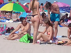 Sexy Arse Large Billibongs Bikini and Topless Hot Teenies Beach Voyeur