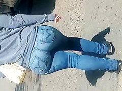 Wonderful Thick Lalin Girl Arse In Jeans