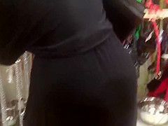 upskirt older hawt 240