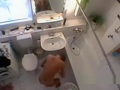 spying nineteen years old Eline in our Bath