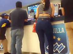 COMPILA VECINAS NALGONAS MERCADO