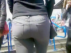 BootyCruise: Blue Jeans Hottie 7: Double-Header