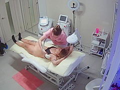 in the hotty salon, shave your hair