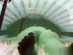 eighteen yo Angel came to Public Solarium with Hidden Cams